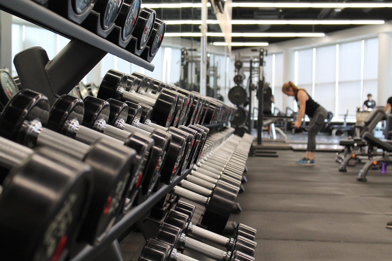 woman in the weightlifting room